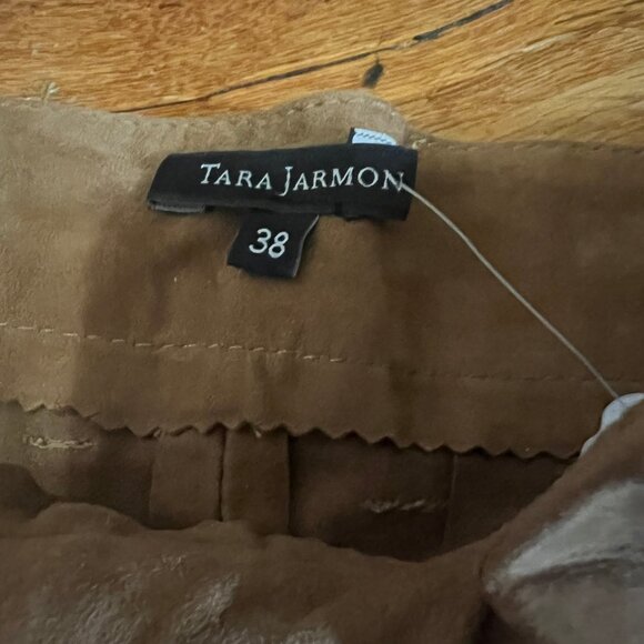 Tara Jarmon Suede Goat Belted Shorts - Picture 4 of 7